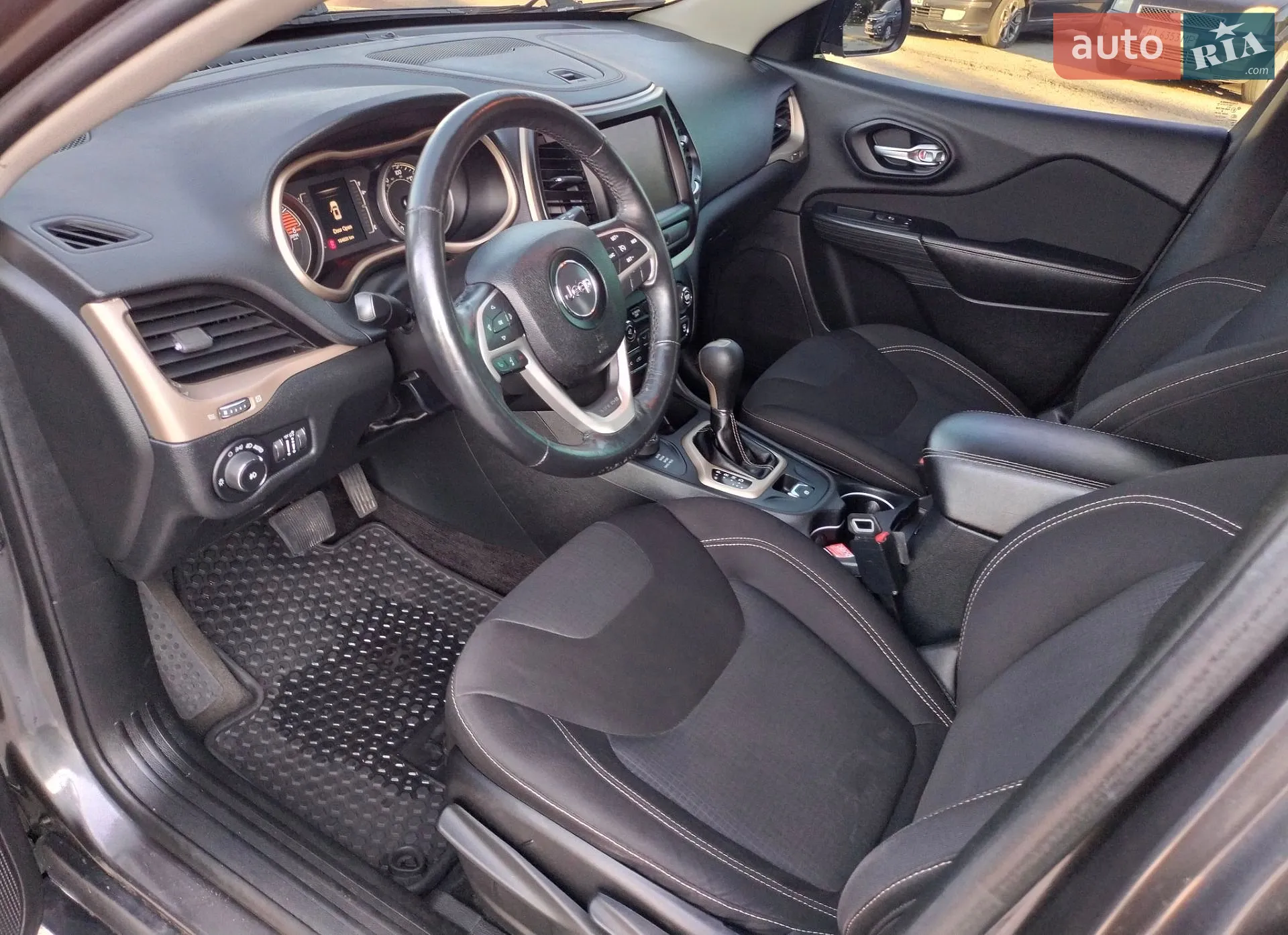 2016 Jeep Cherokee - мініатюра 18