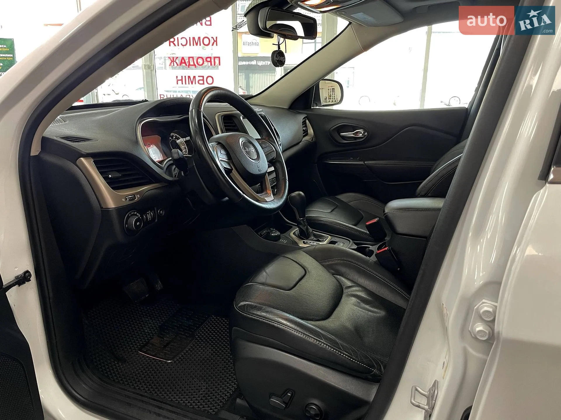 2014 Jeep Cherokee - мініатюра 13