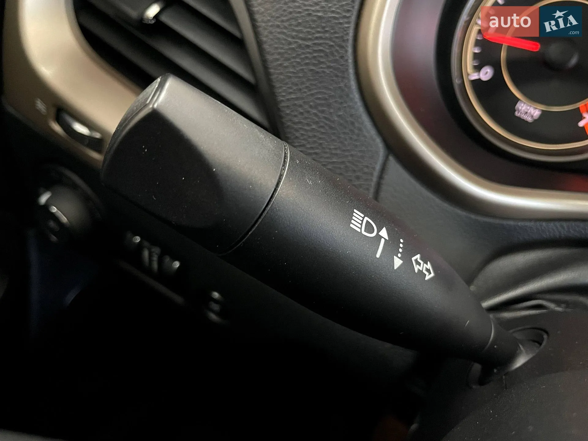 2014 Jeep Cherokee - мініатюра 17