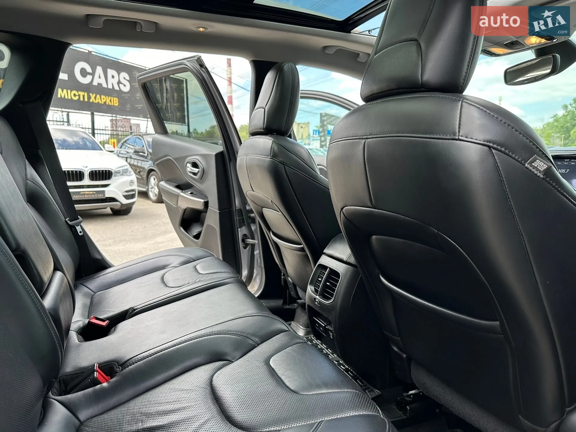 2020 Jeep Cherokee - мініатюра 20