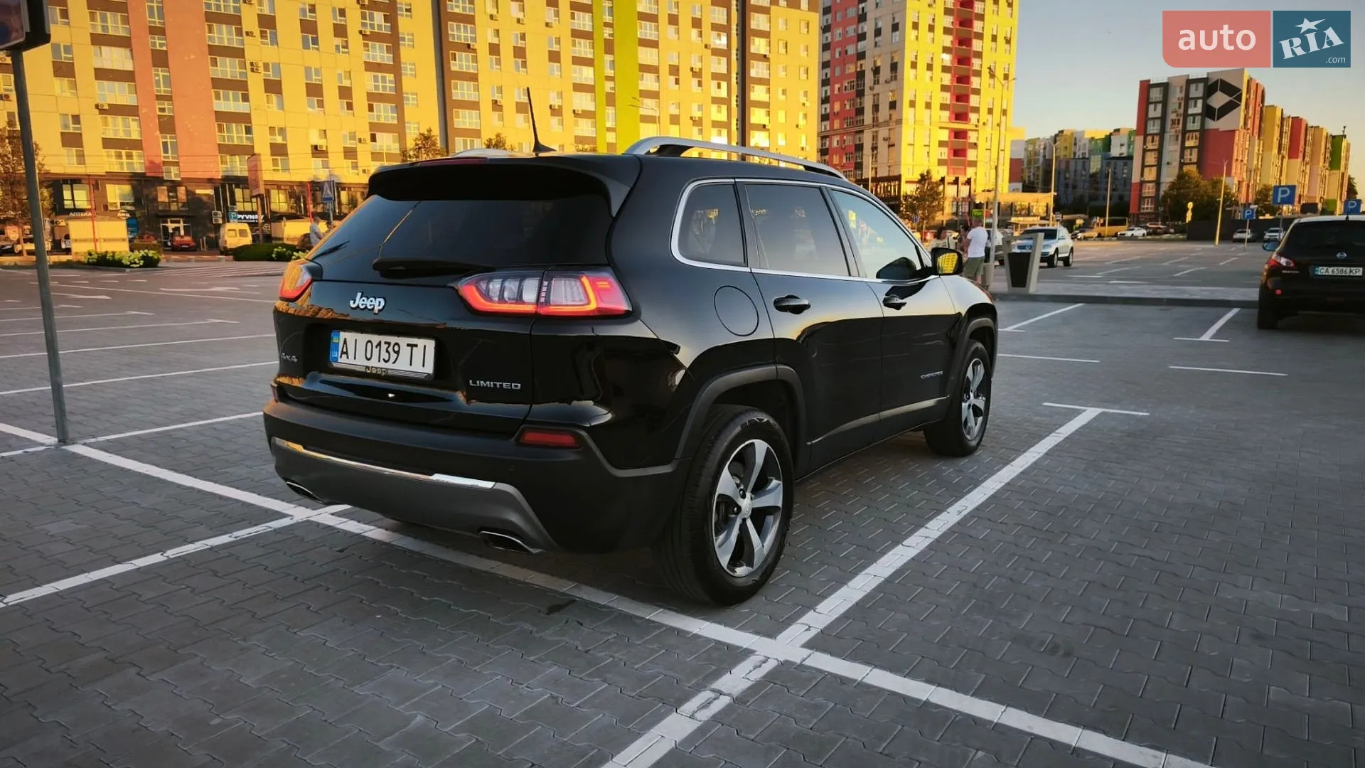 2018 Jeep Cherokee - мініатюра 8