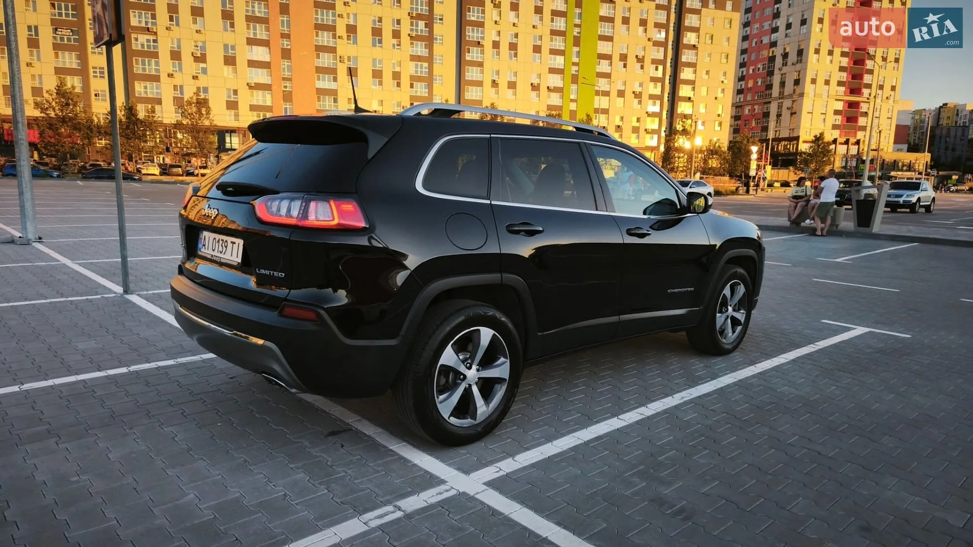 2018 Jeep Cherokee - мініатюра 9