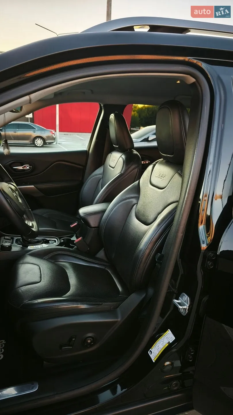 2018 Jeep Cherokee - мініатюра 16