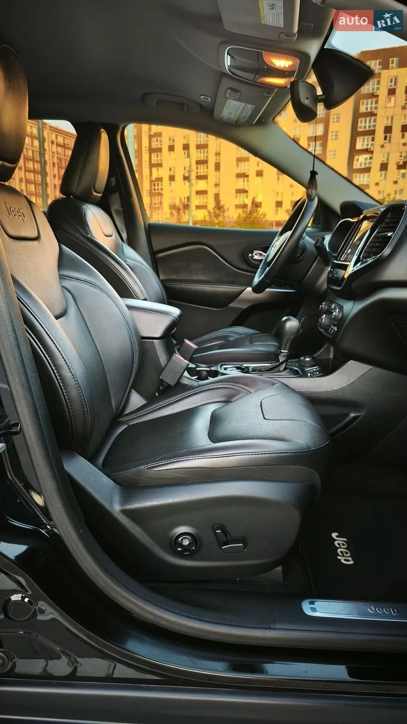 2018 Jeep Cherokee - мініатюра 19