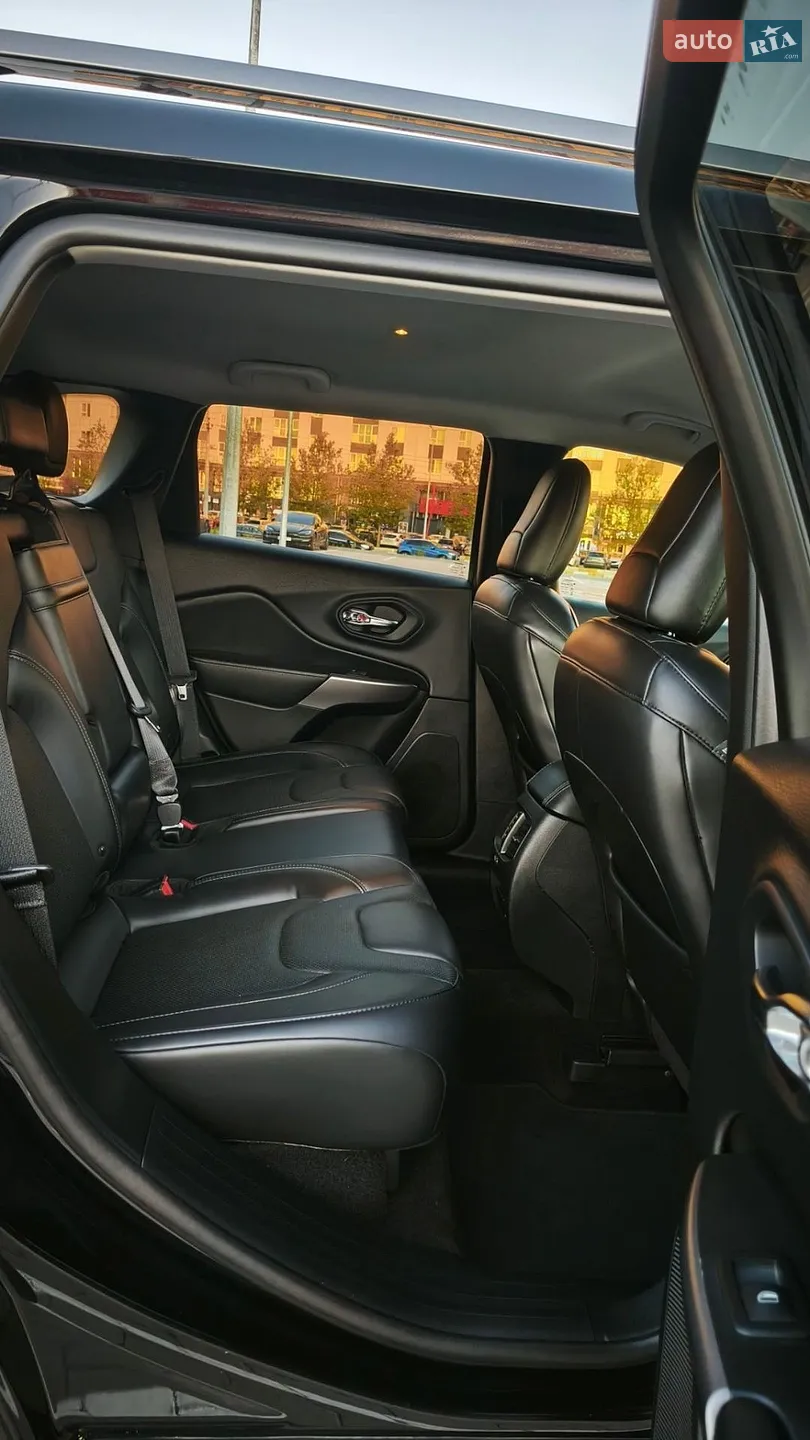 2018 Jeep Cherokee - мініатюра 18