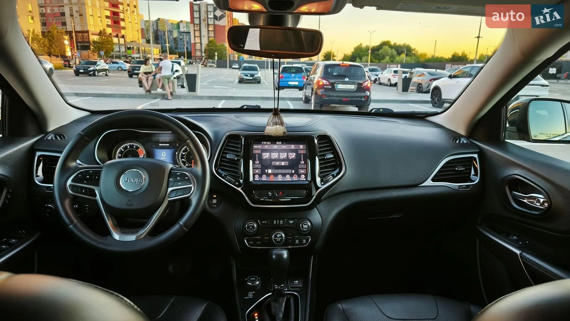 2018 Jeep Cherokee - мініатюра 23