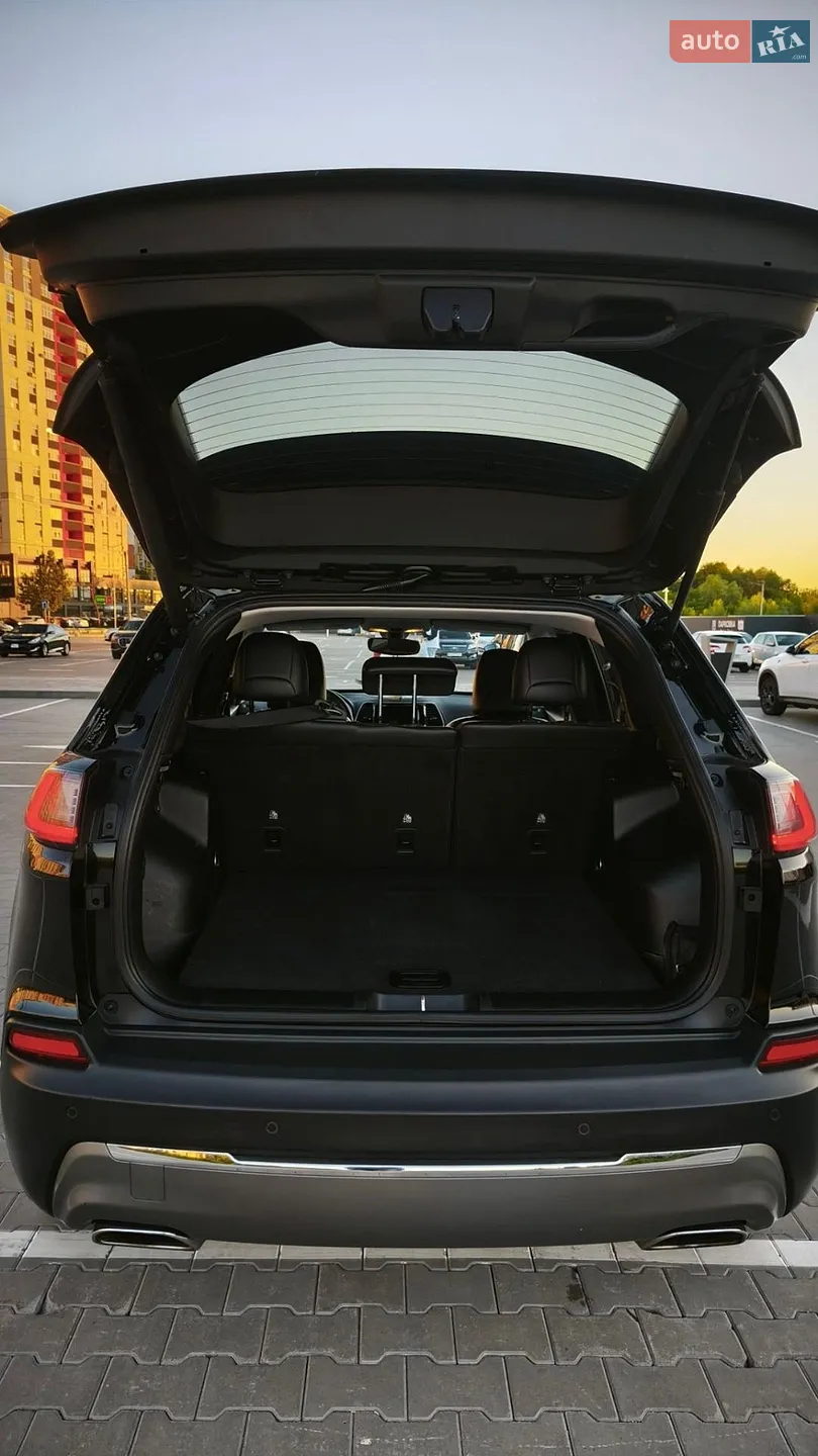 2018 Jeep Cherokee - мініатюра 31
