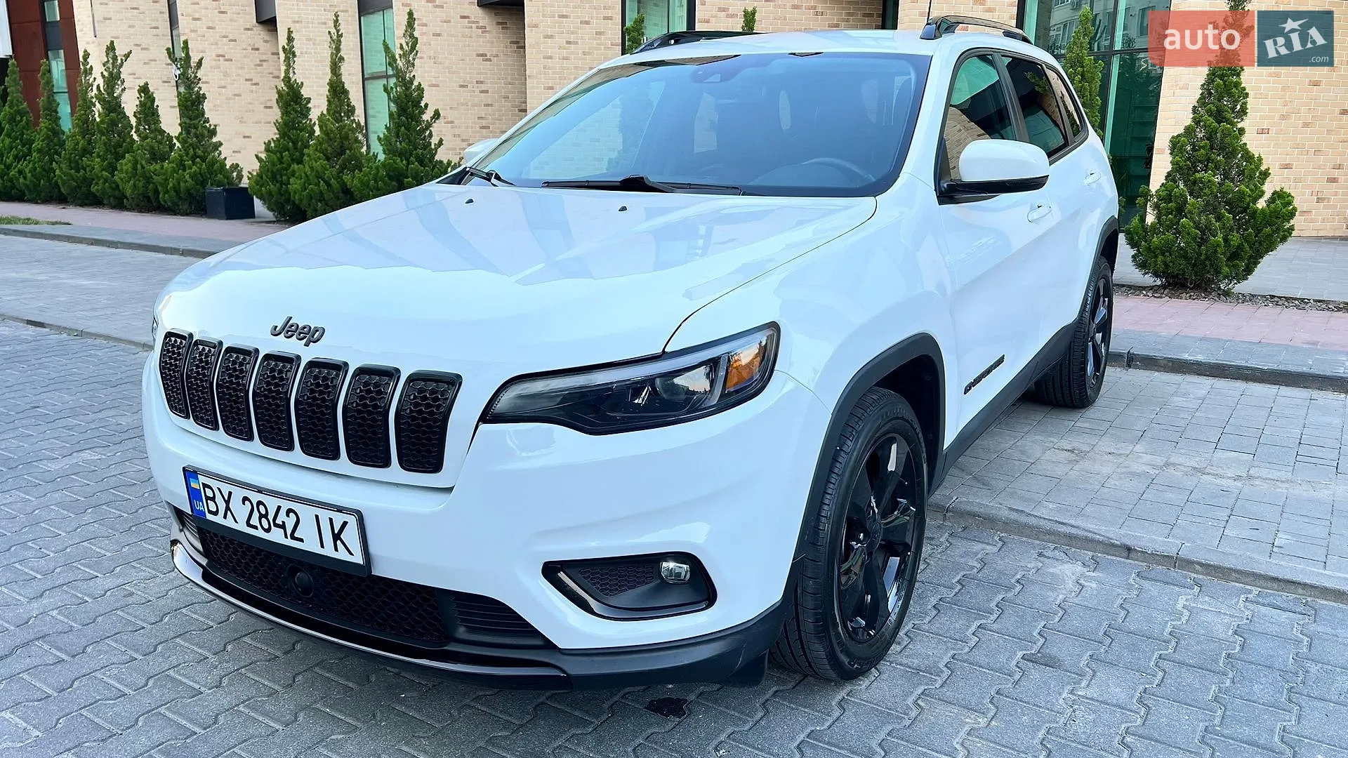 2020 Jeep Cherokee - мініатюра 4