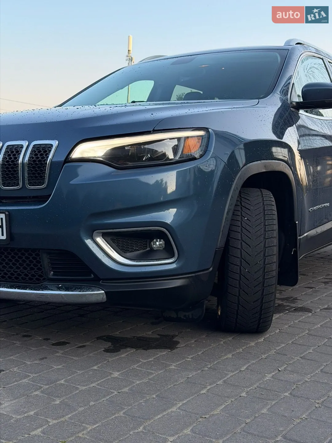 2019 Jeep Cherokee - мініатюра 2