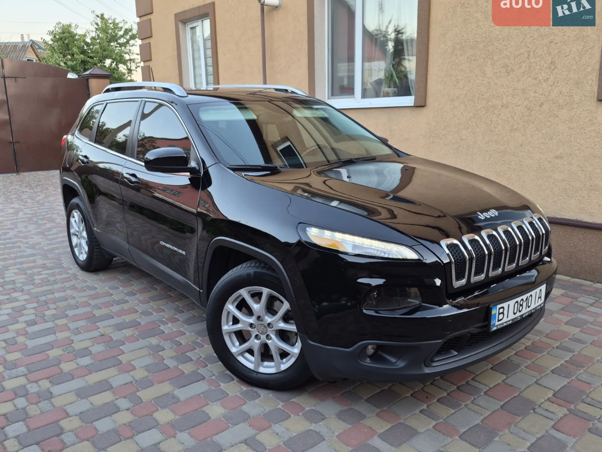 2017 Jeep Cherokee - фото 1