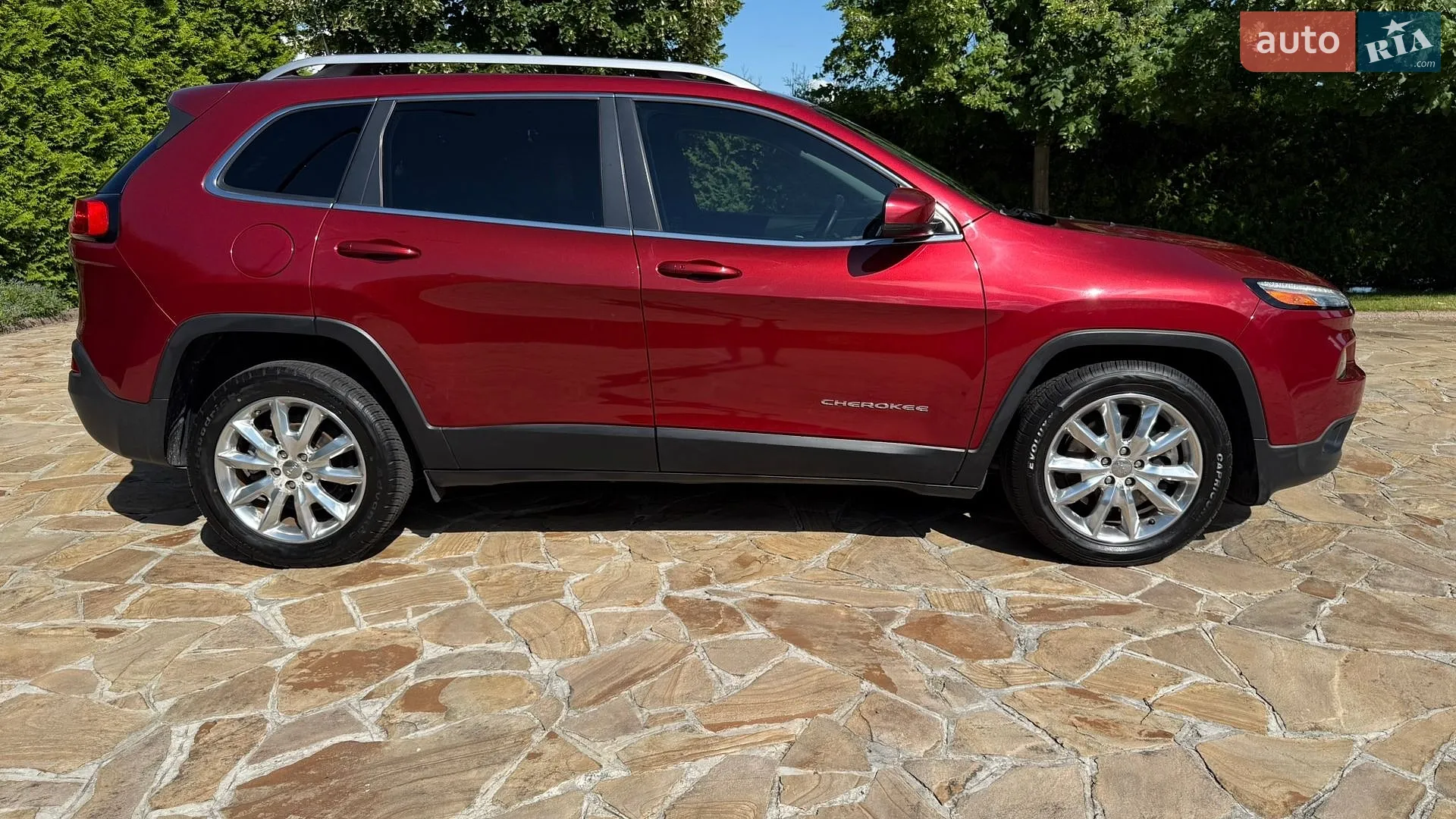 2016 Jeep Cherokee - мініатюра 6