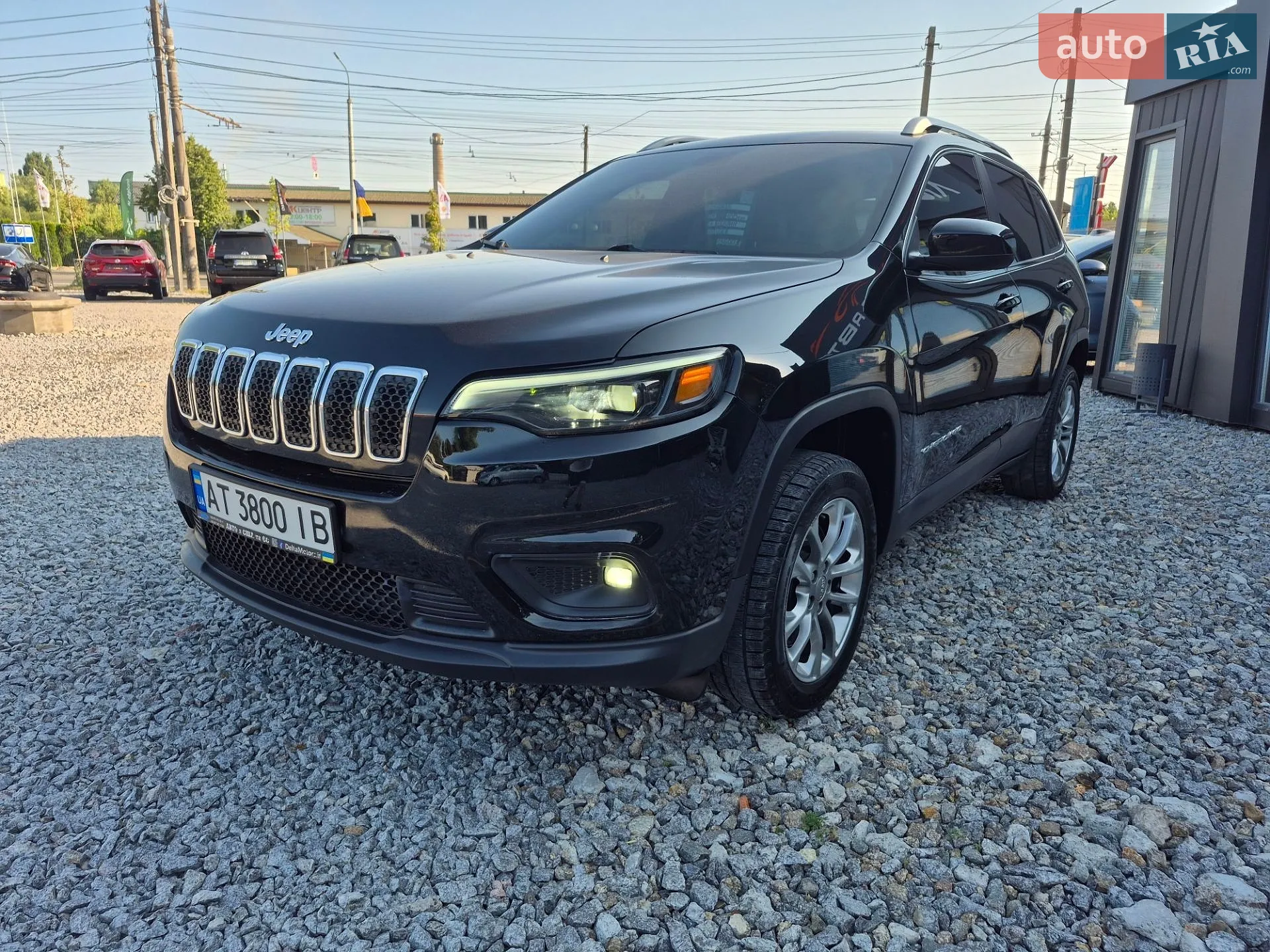 2018 Jeep Cherokee - фото 1