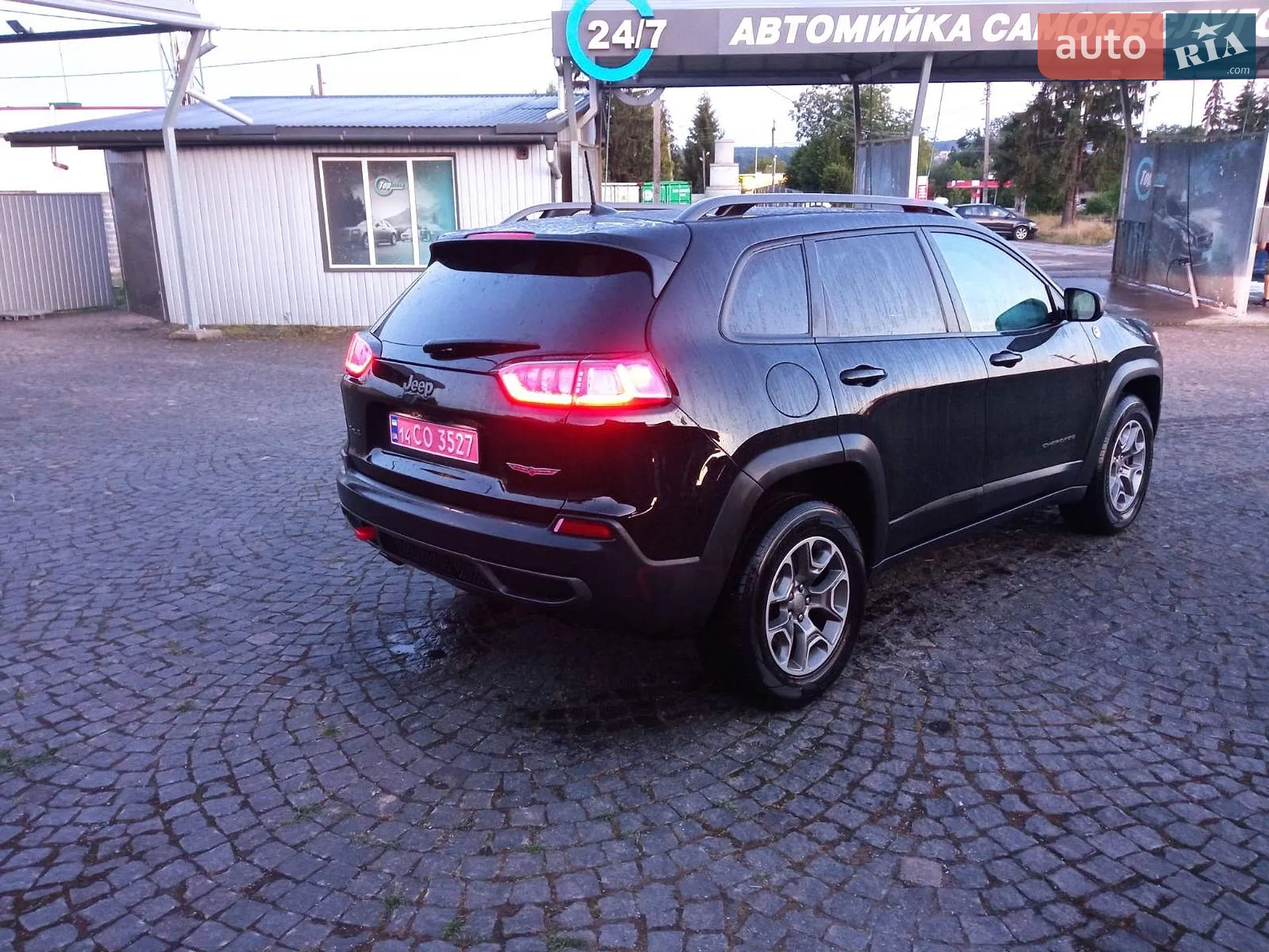 2019 Jeep Cherokee - мініатюра 23