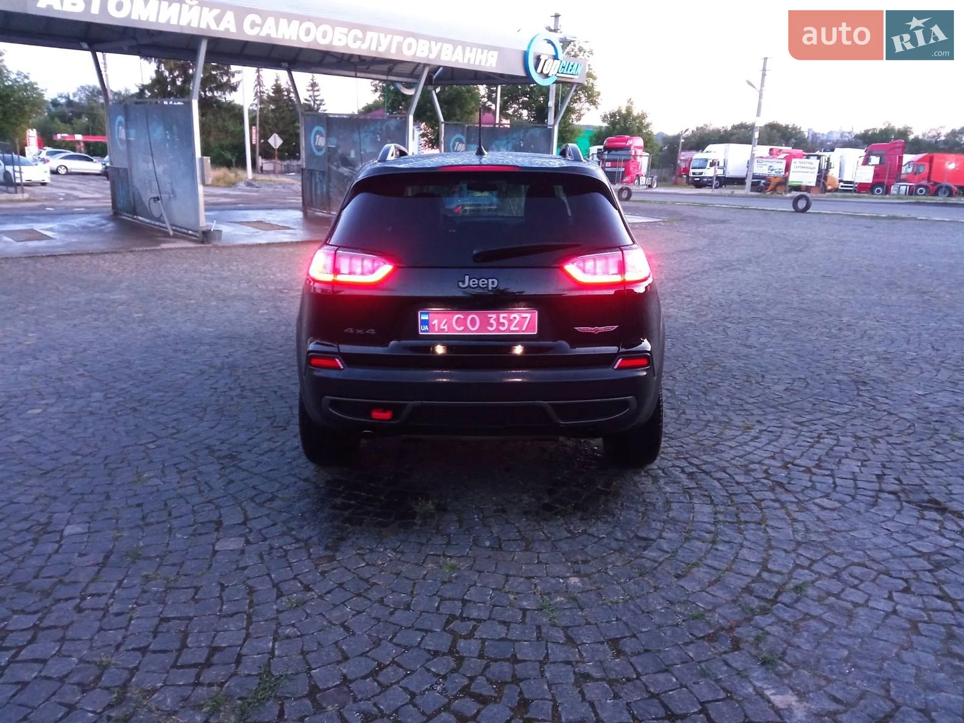 2019 Jeep Cherokee - мініатюра 25