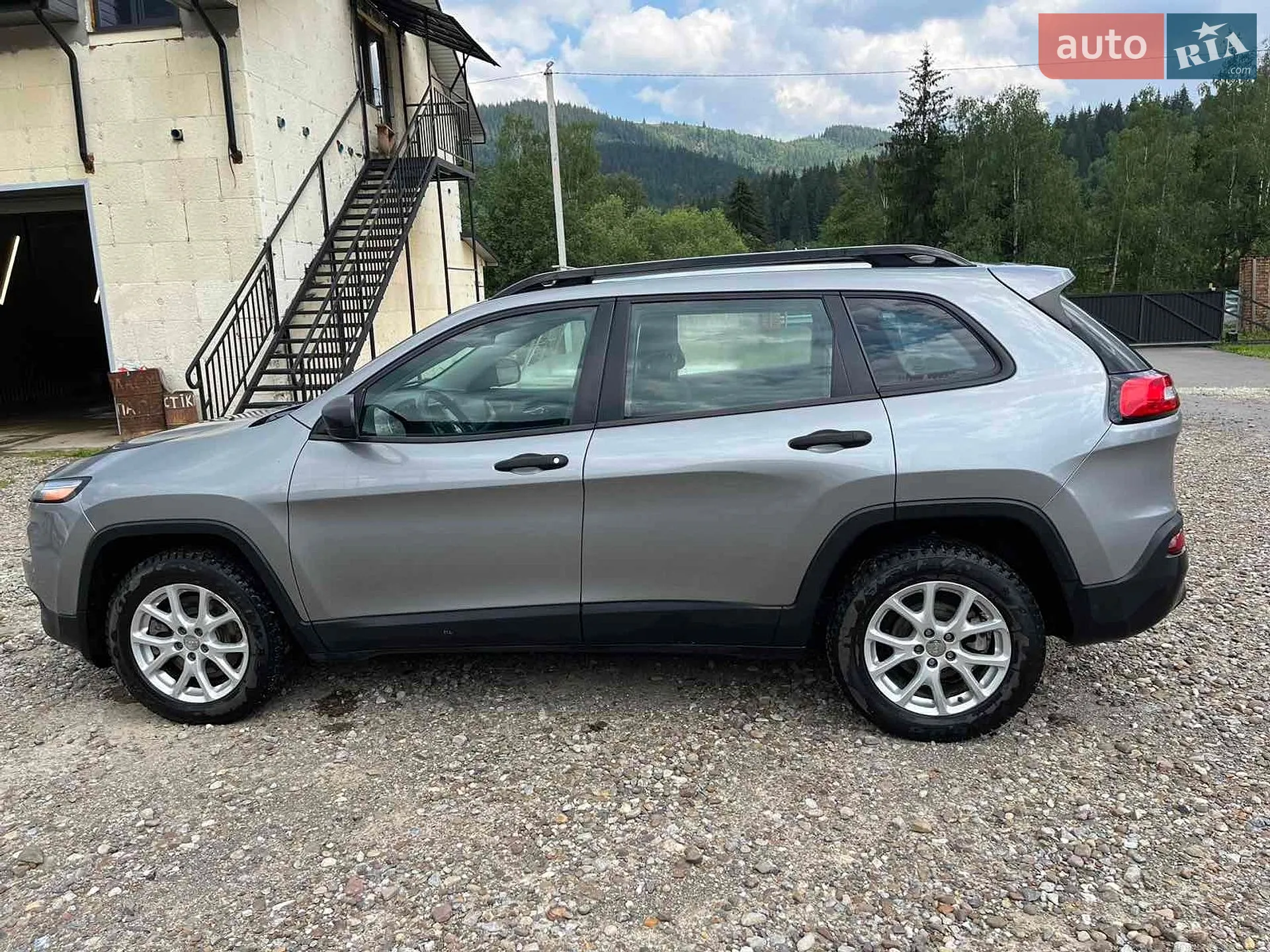 2014 Jeep Cherokee - мініатюра 2