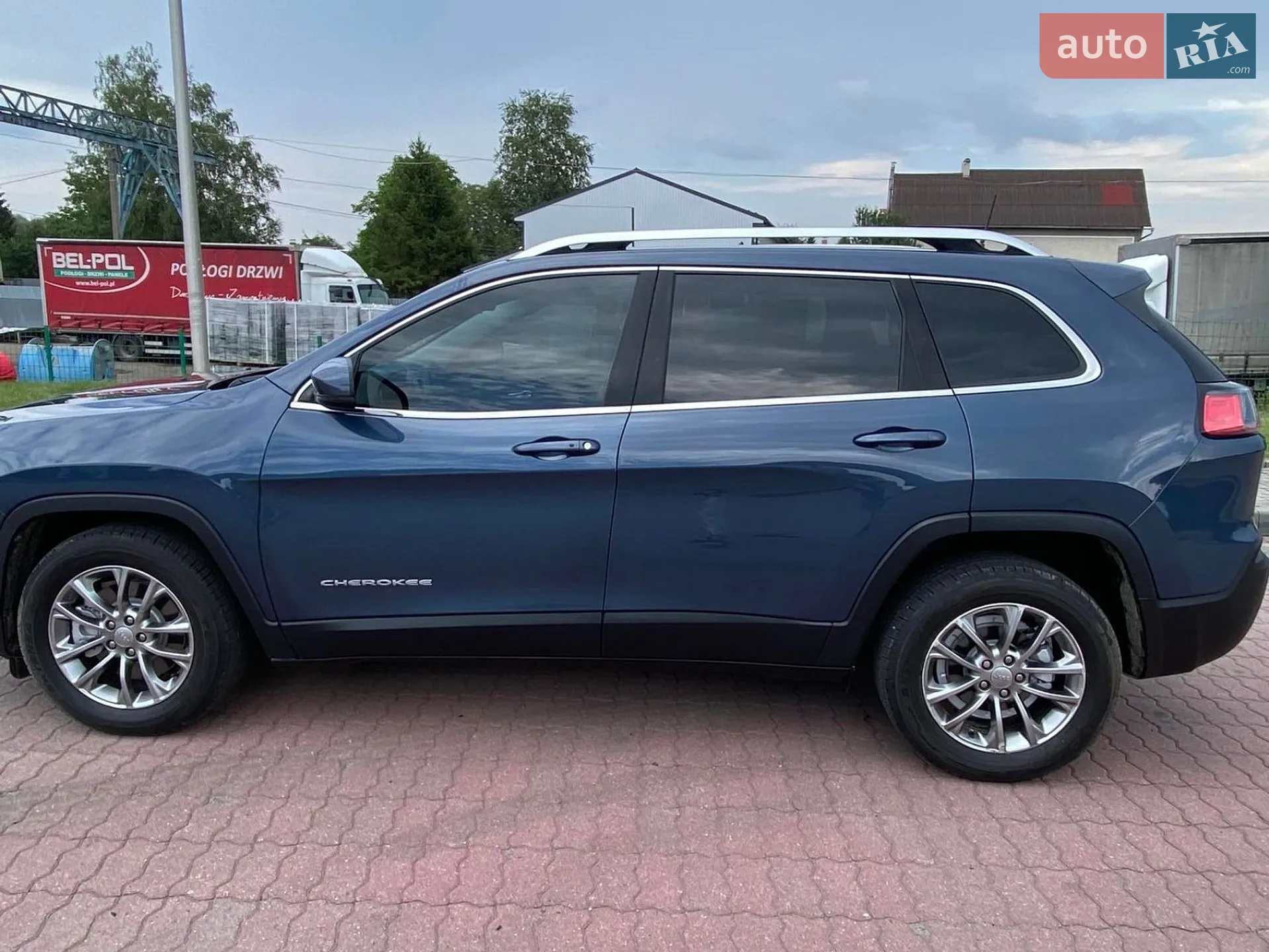 2019 Jeep Cherokee - мініатюра 8