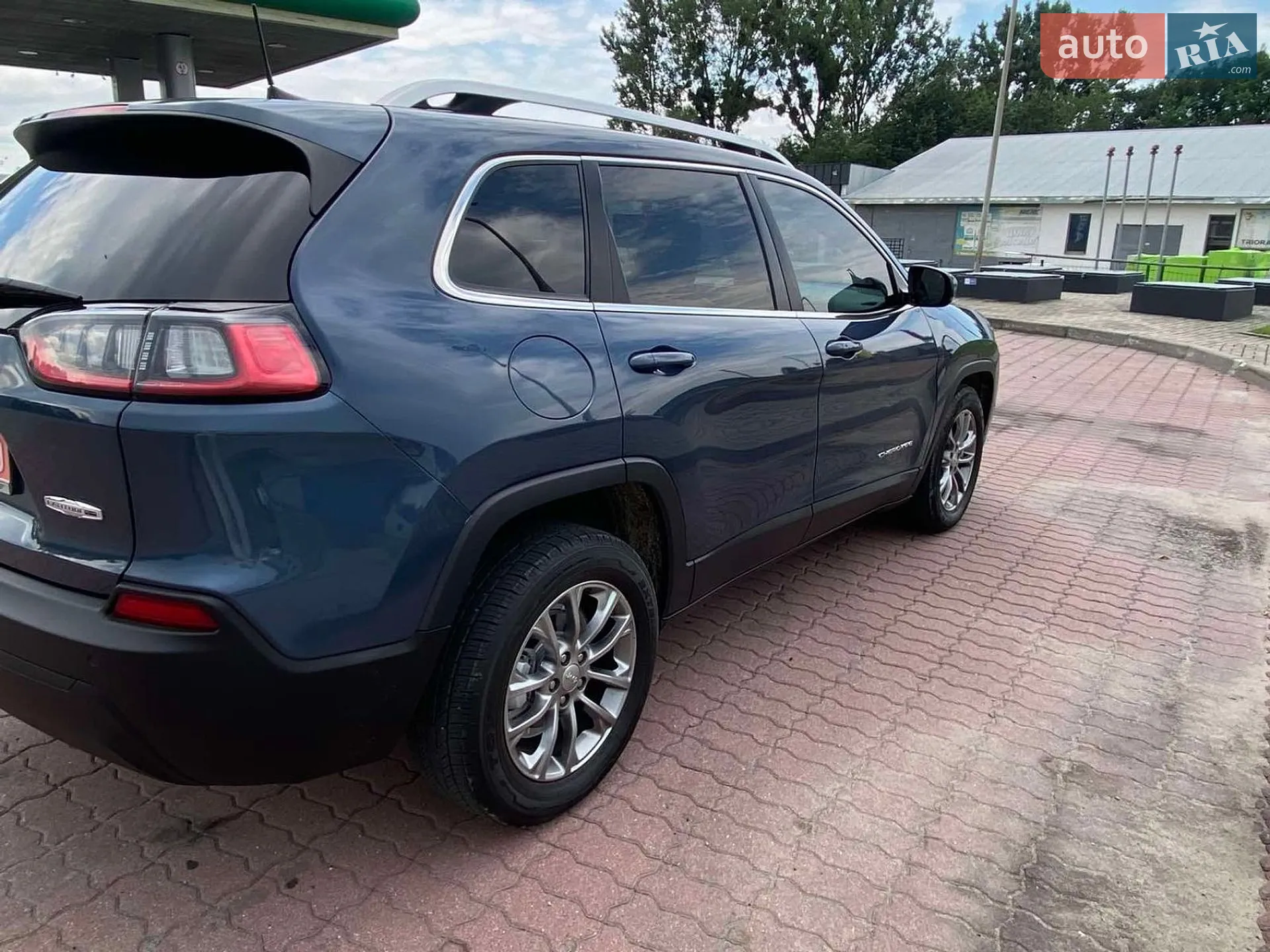 2019 Jeep Cherokee - мініатюра 5
