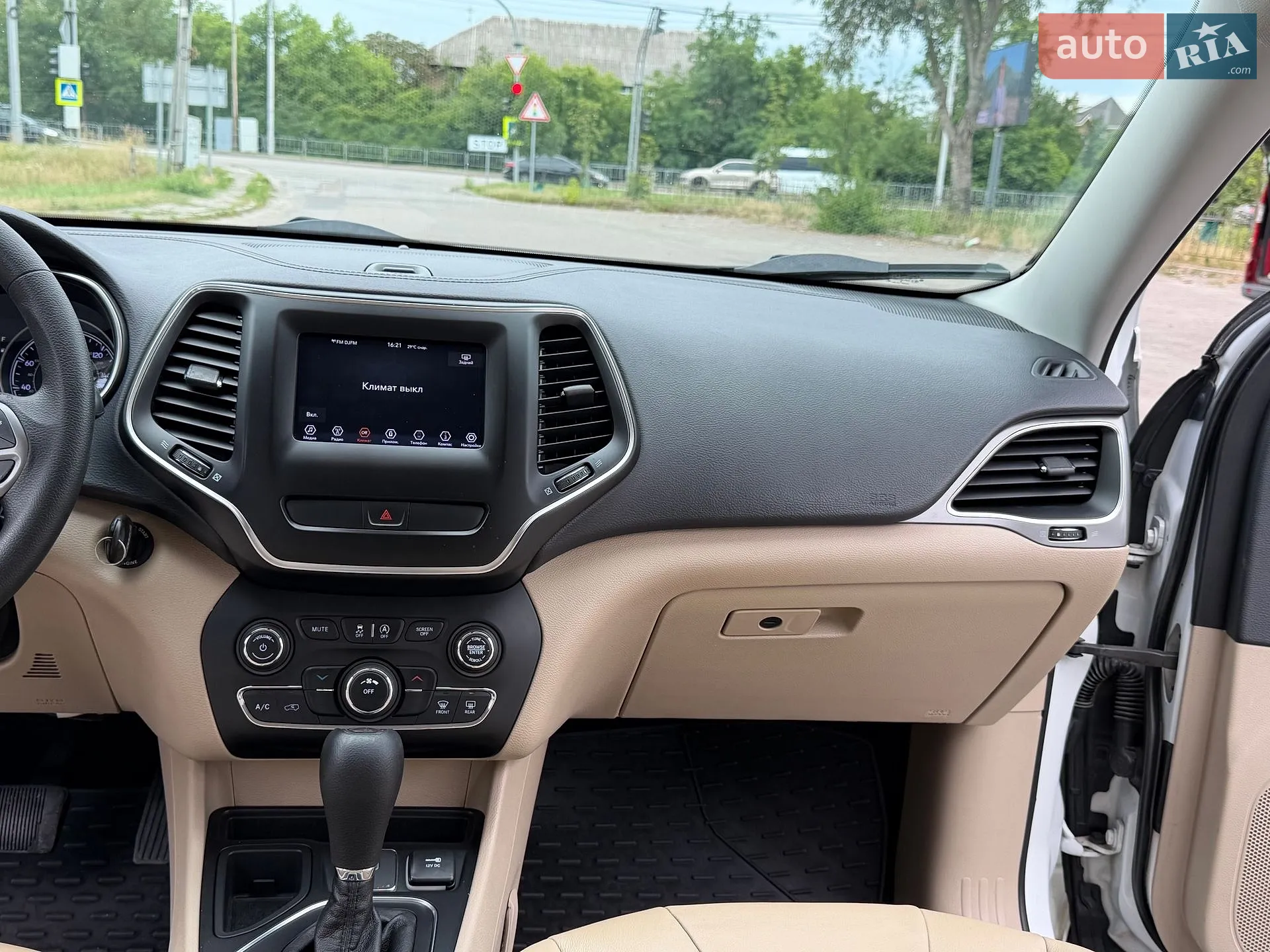 2018 Jeep Cherokee - мініатюра 23