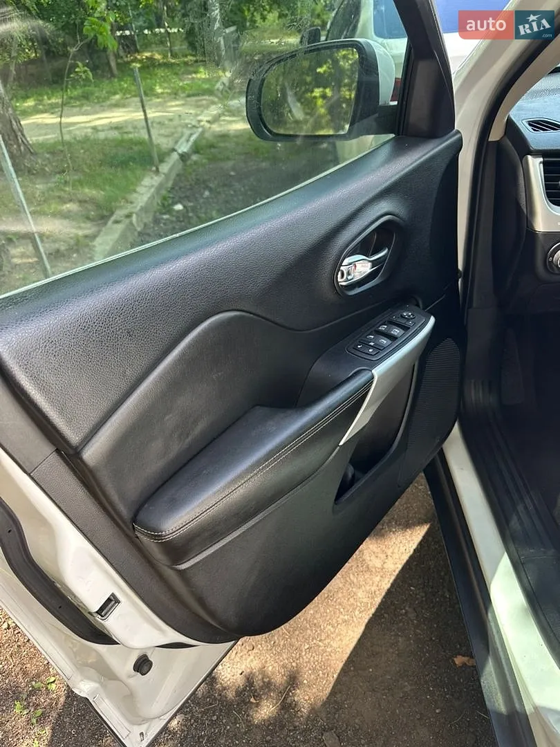 2018 Jeep Cherokee - мініатюра 13