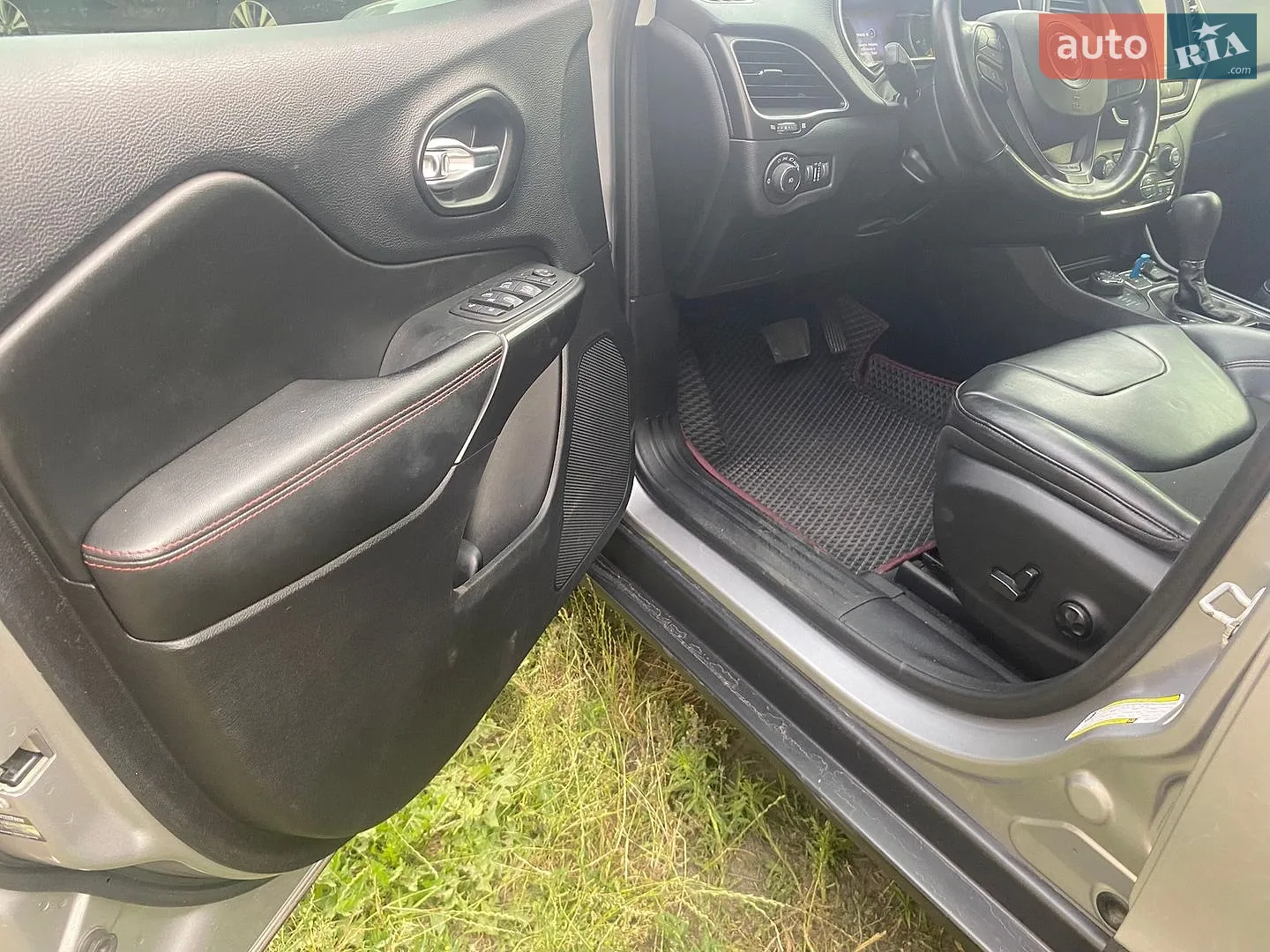 2021 Jeep Cherokee - мініатюра 10