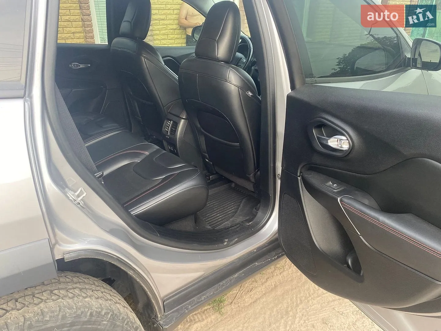2021 Jeep Cherokee - мініатюра 14