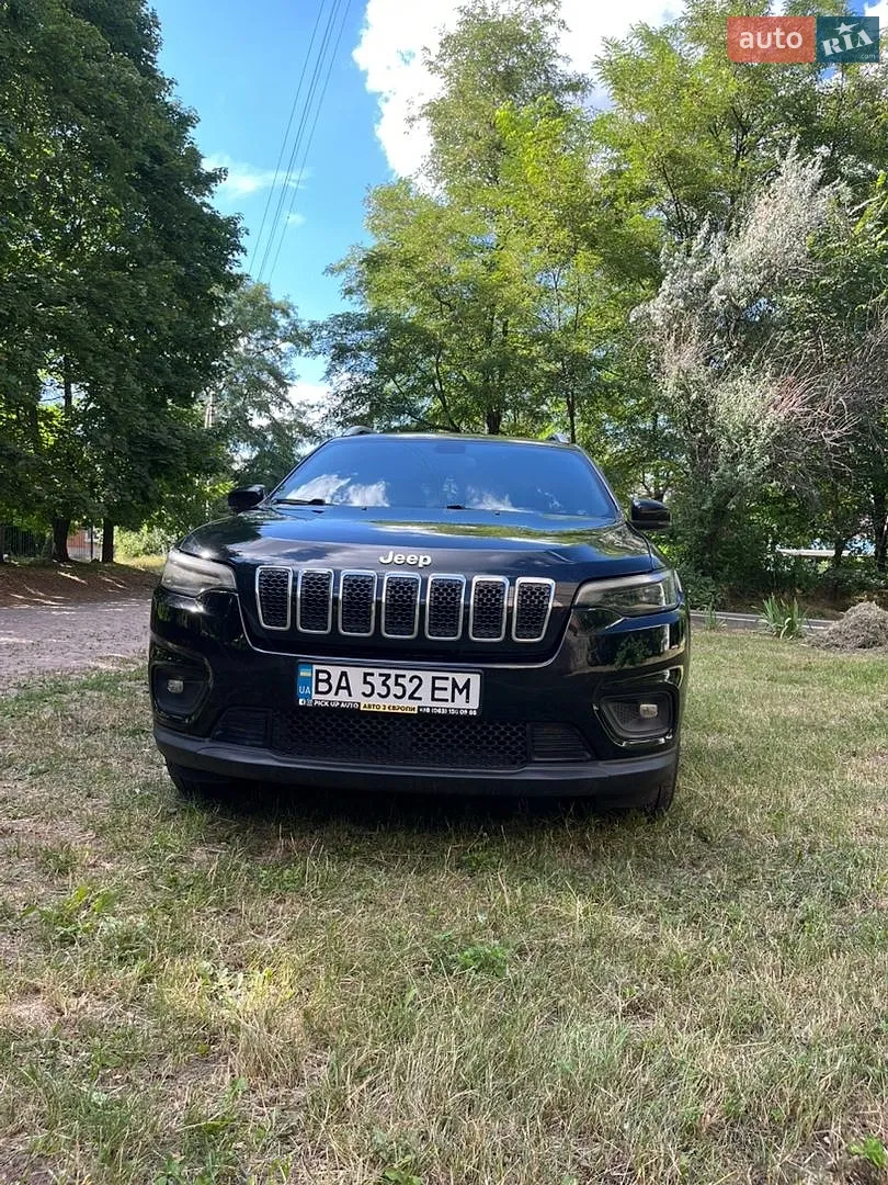 2019 Jeep Cherokee - фото 1