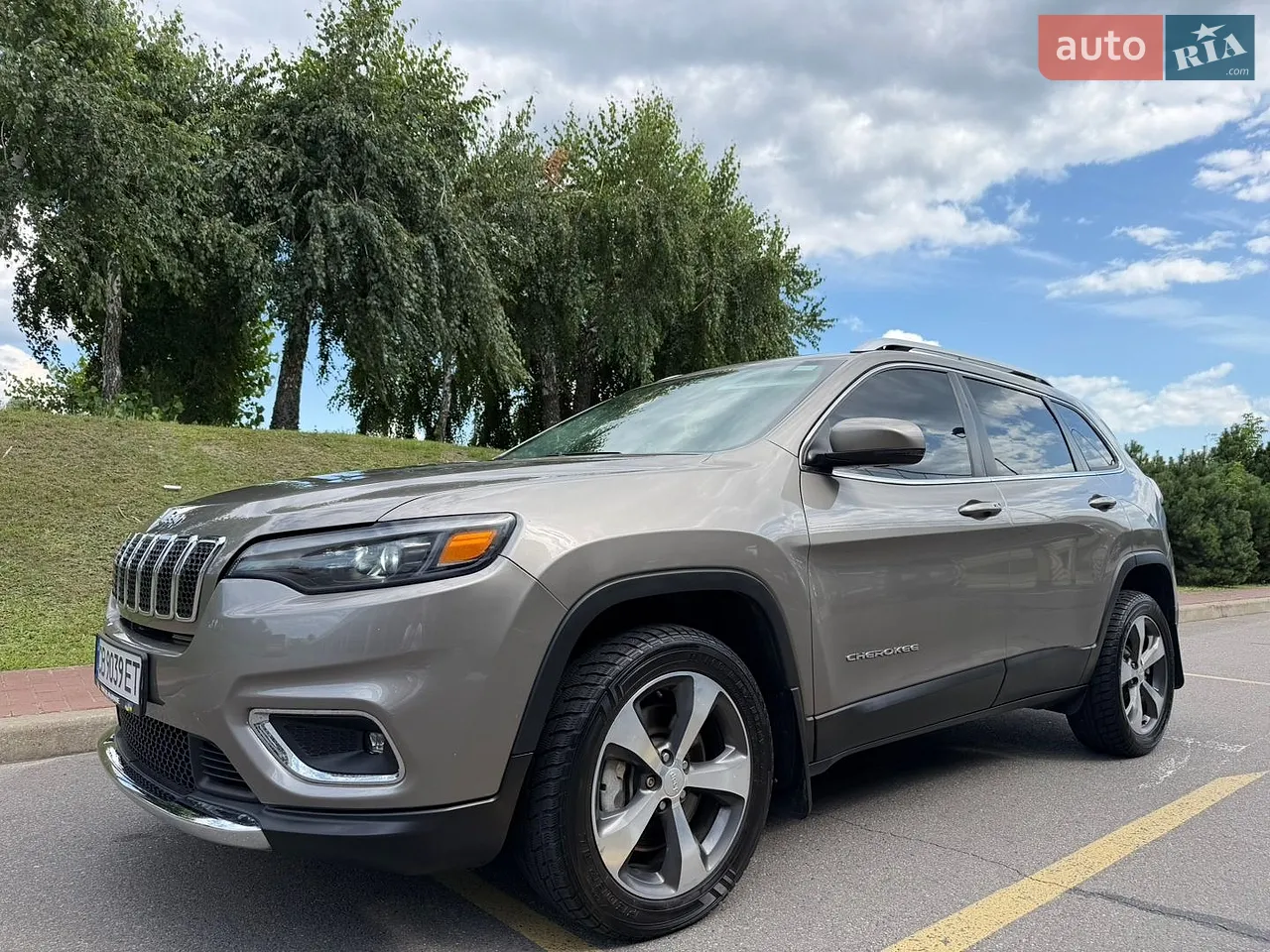 2018 Jeep Cherokee - мініатюра 25