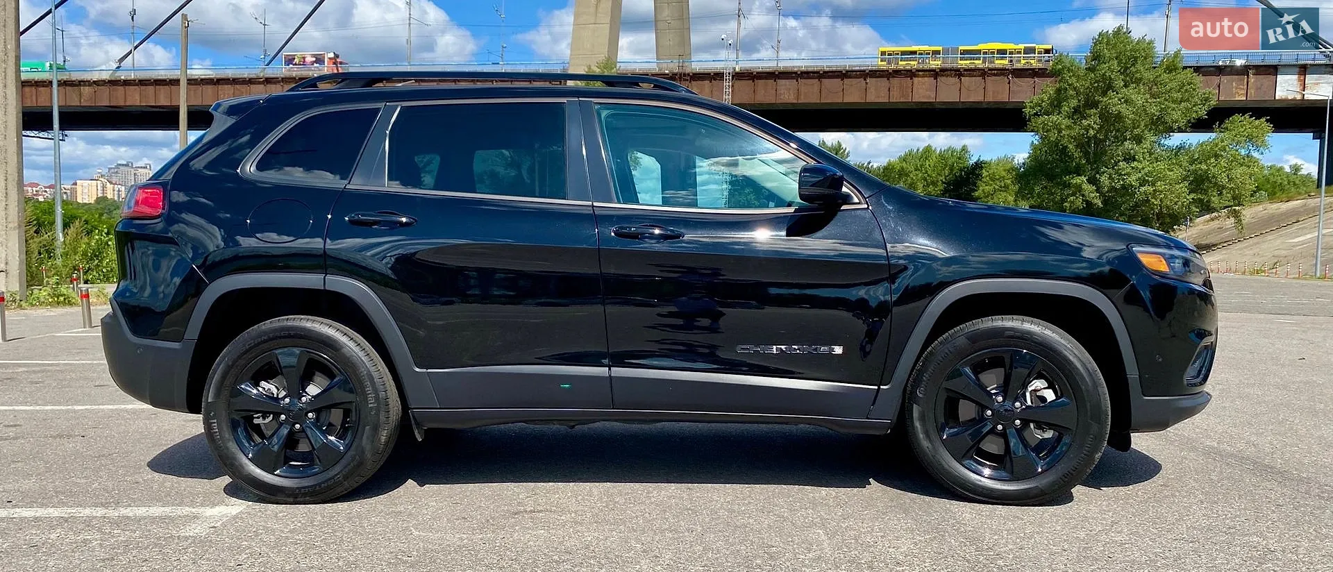 2022 Jeep Cherokee - мініатюра 5