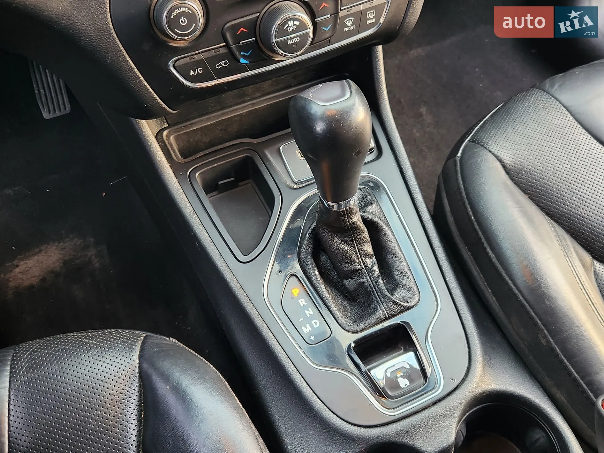 2018 Jeep Cherokee - мініатюра 31