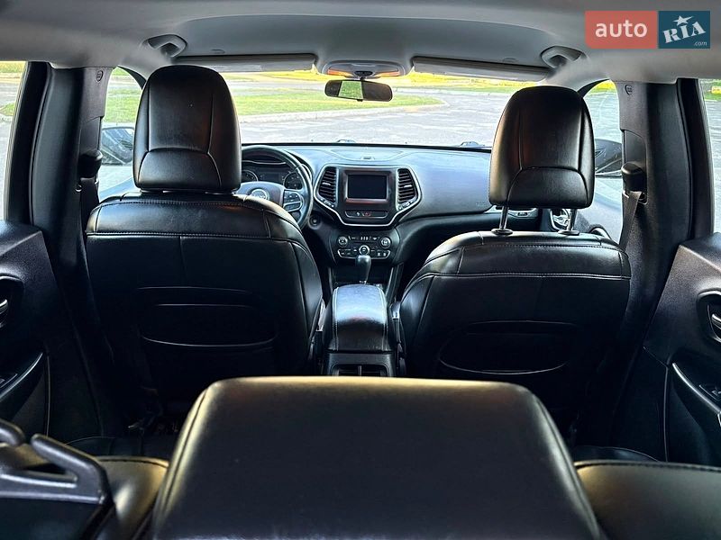 Внедорожник / Кроссовер Jeep Cherokee 2019 в Лубнах