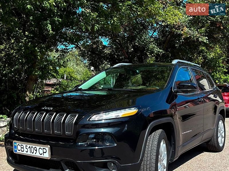 Внедорожник / Кроссовер Jeep Cherokee 2015 в Чернигове