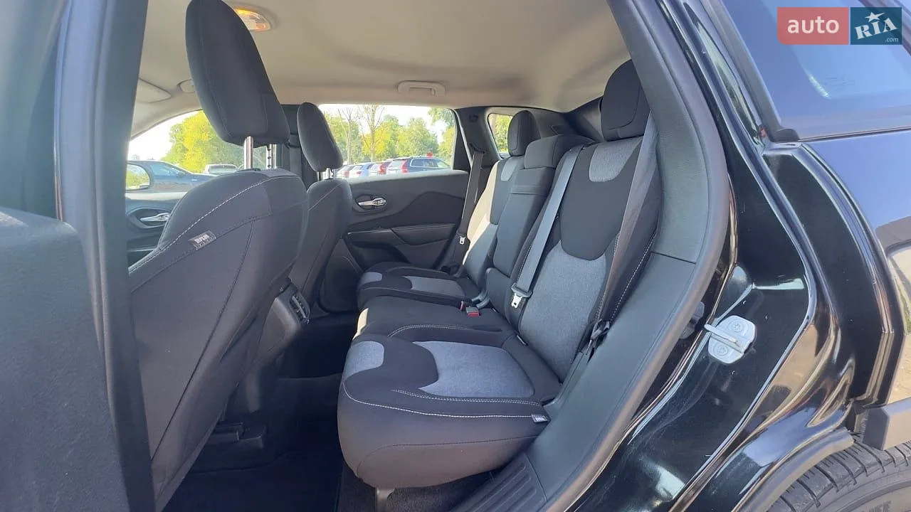 2015 Jeep Cherokee - мініатюра 10
