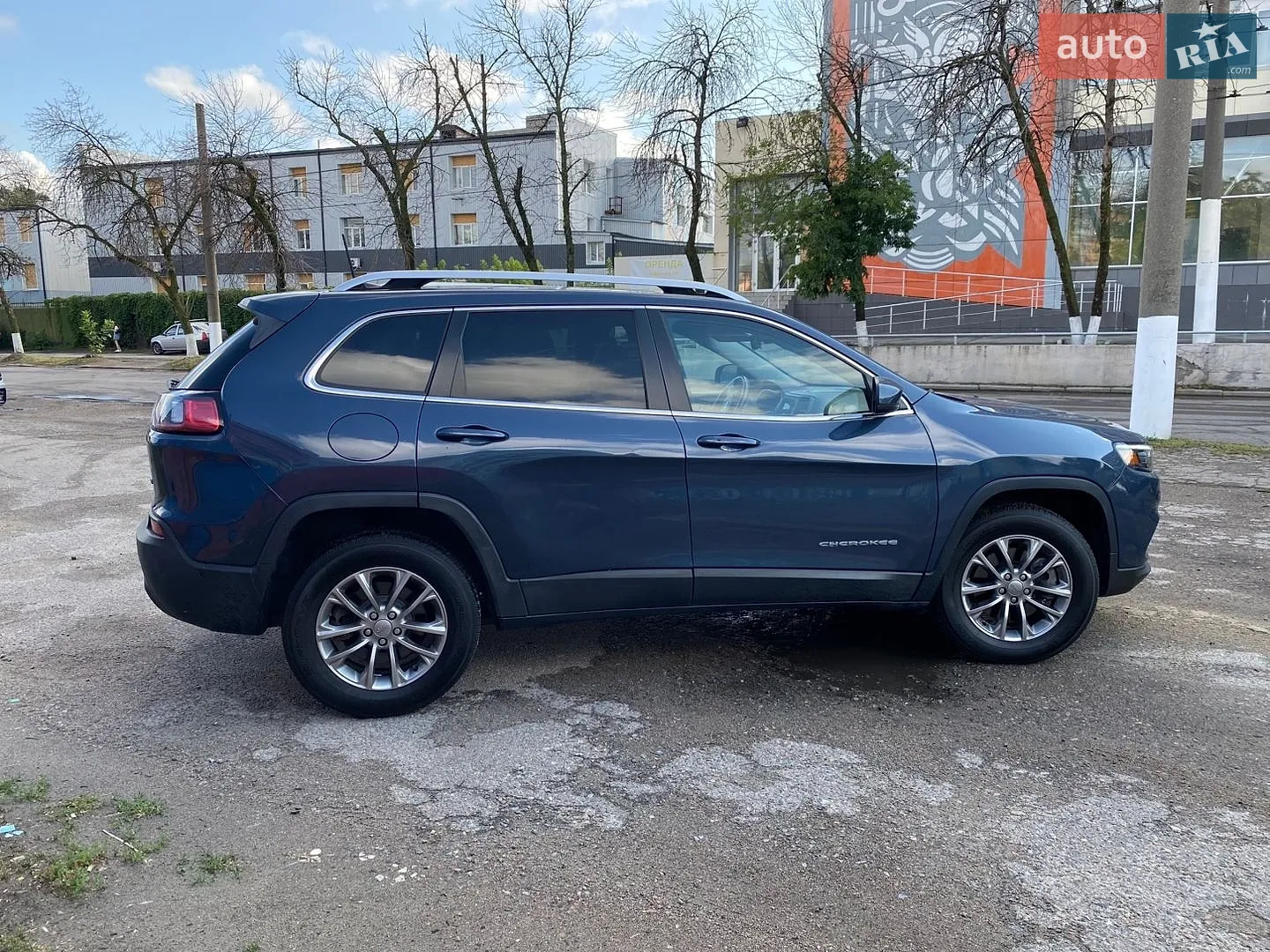 2020 Jeep Cherokee - мініатюра 5