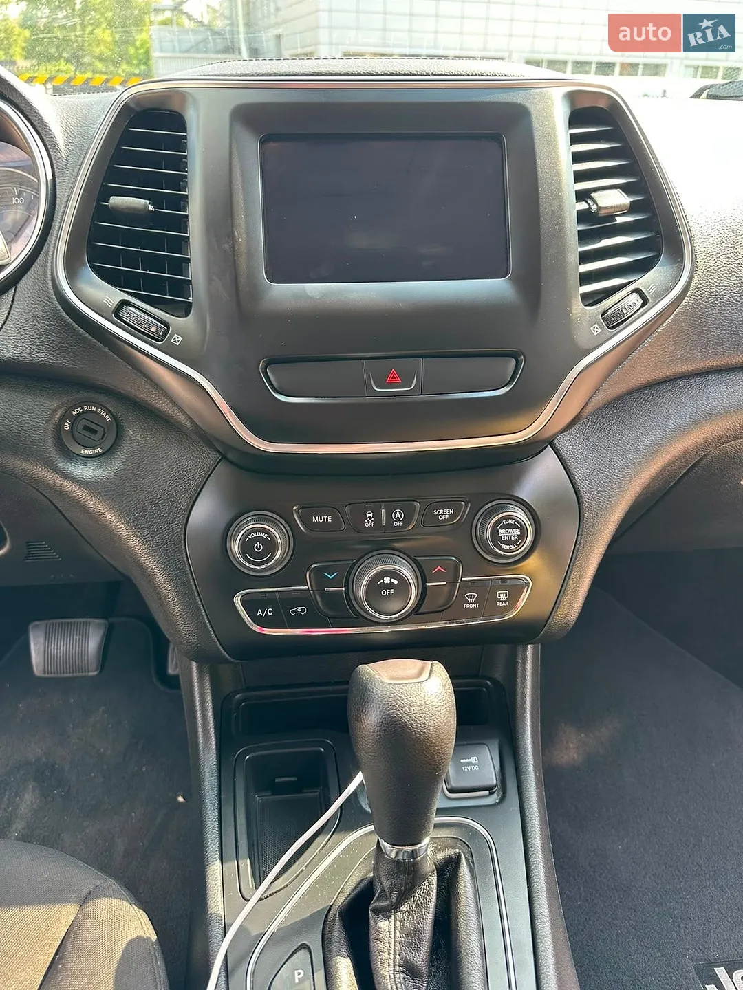 2019 Jeep Cherokee - мініатюра 11