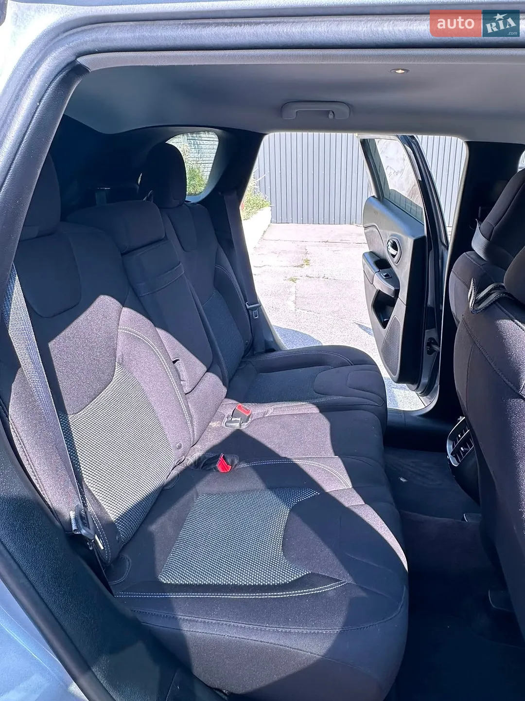 2019 Jeep Cherokee - мініатюра 14