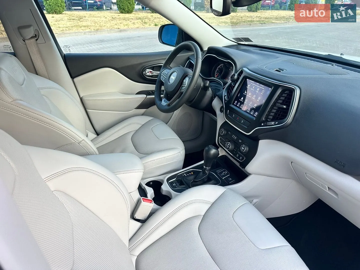 2022 Jeep Cherokee - мініатюра 34