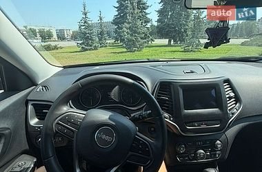 Внедорожник / Кроссовер Jeep Cherokee 2020 в Кременчуге