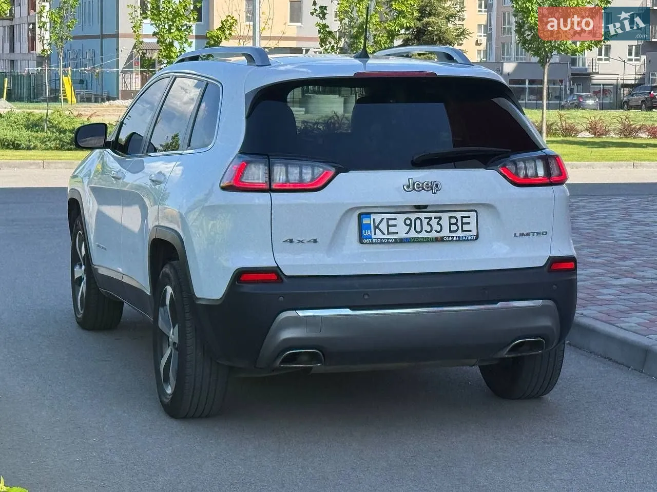 2020 Jeep Cherokee - мініатюра 2