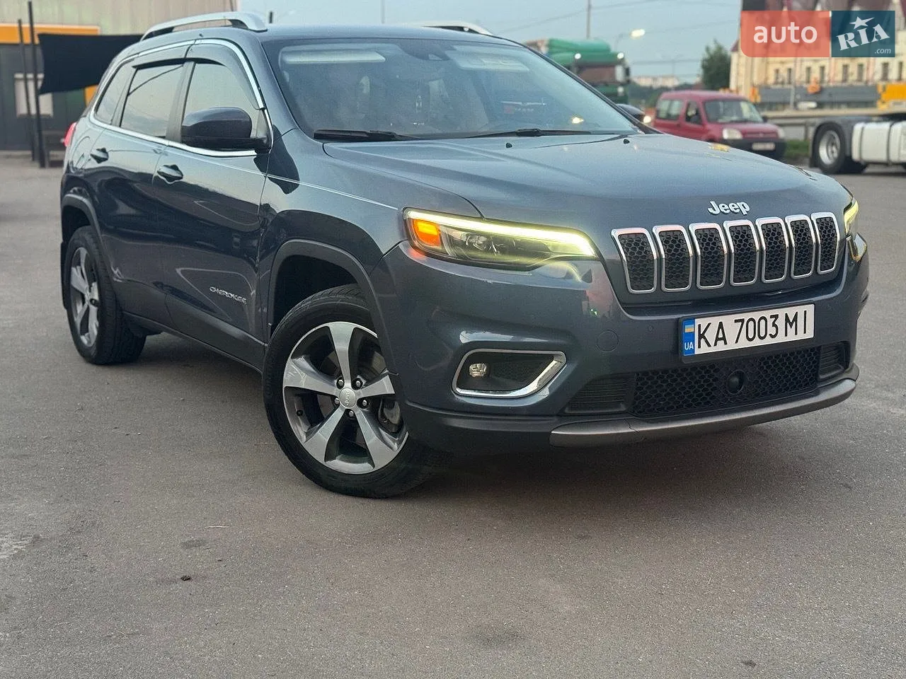 2020 Jeep Cherokee - мініатюра 38