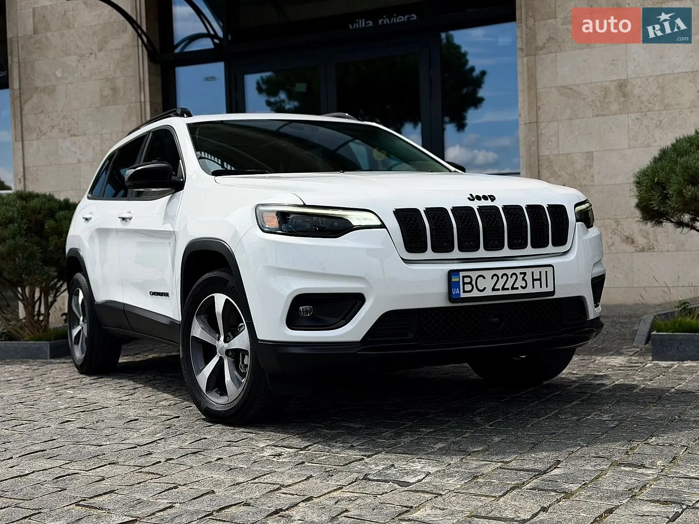 2022 Jeep Cherokee - мініатюра 2