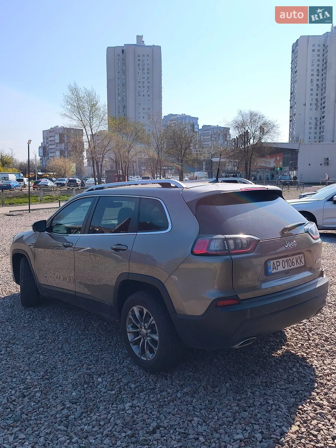 2020 Jeep Cherokee - мініатюра 5