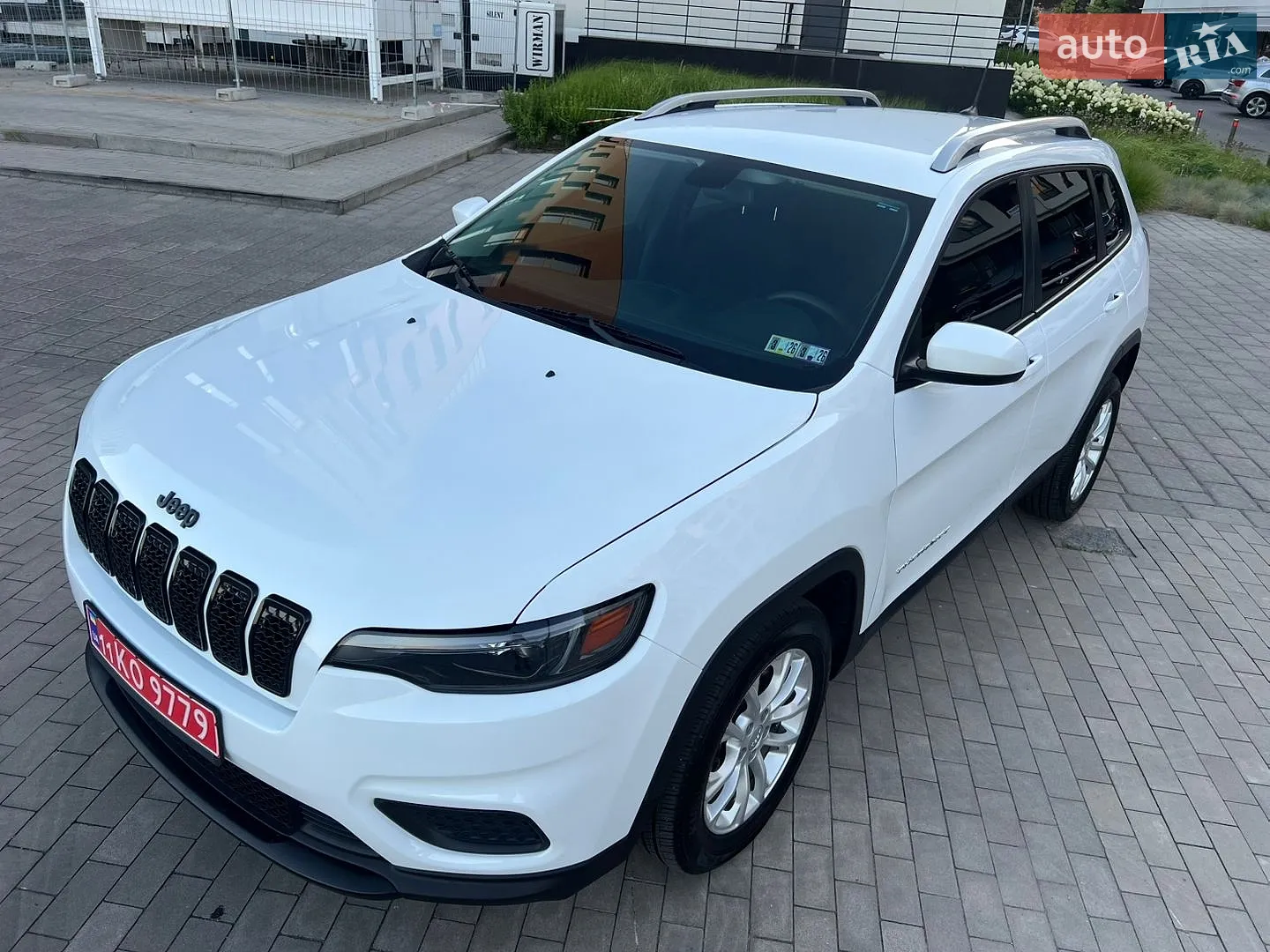 2020 Jeep Cherokee - мініатюра 20