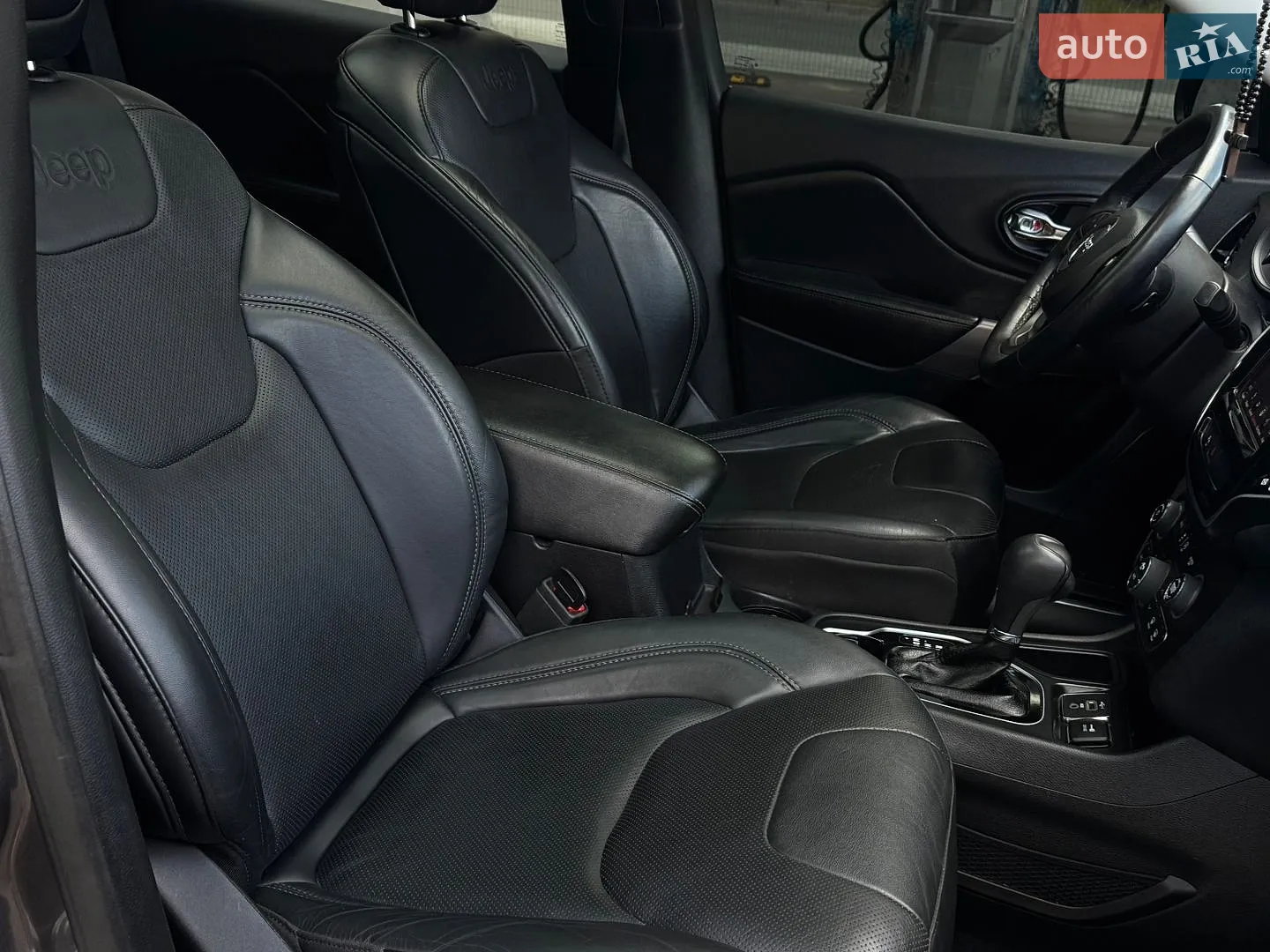 2019 Jeep Cherokee - мініатюра 24