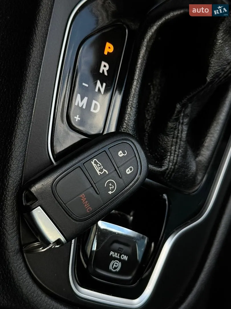 2019 Jeep Cherokee - мініатюра 32