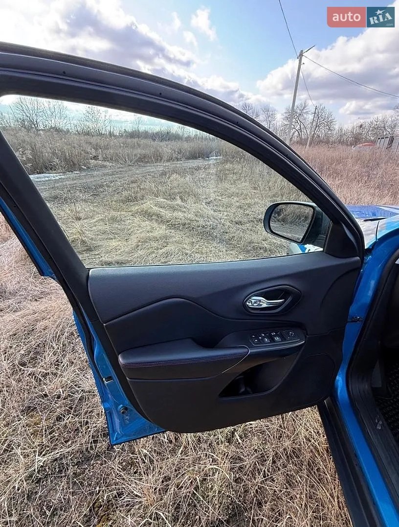 2018 Jeep Cherokee - мініатюра 20