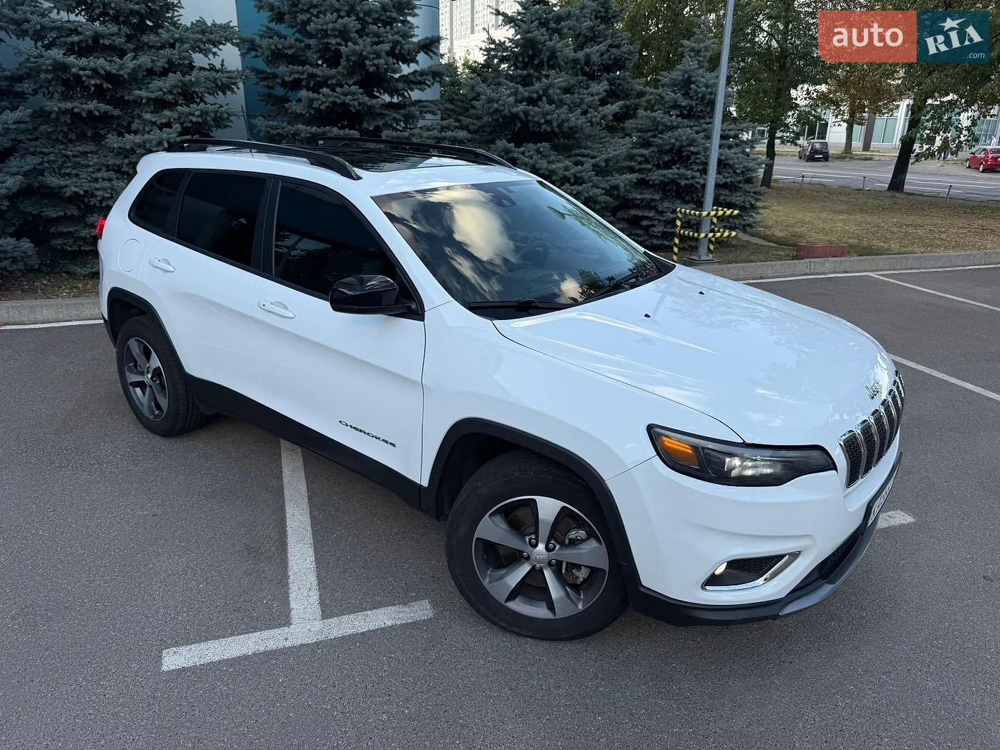 2022 Jeep Cherokee - мініатюра 8