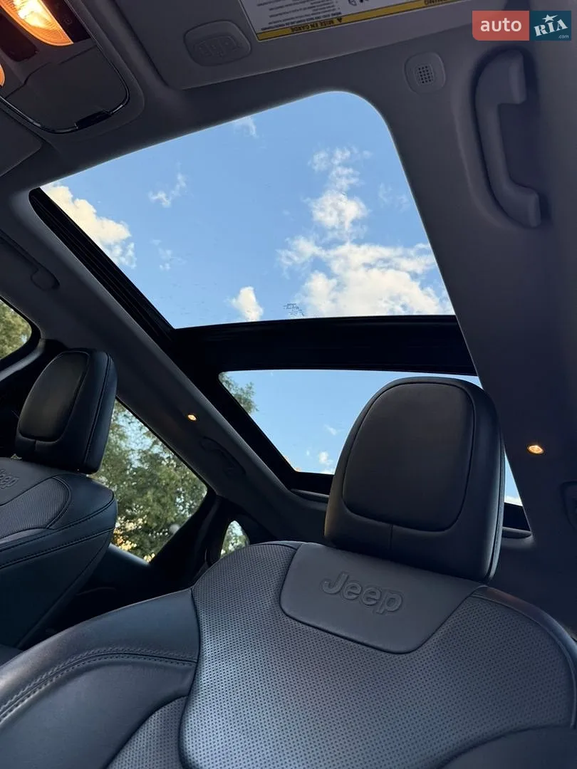 2022 Jeep Cherokee - мініатюра 36