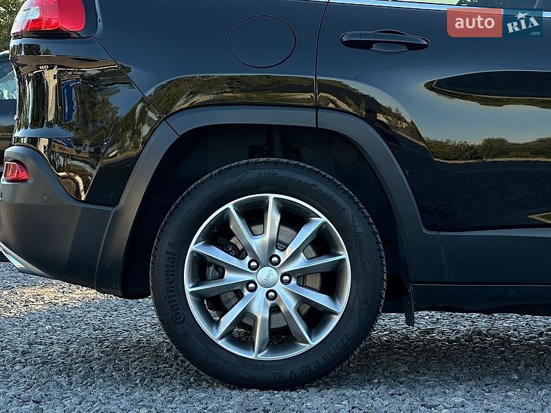 Внедорожник / Кроссовер Jeep Cherokee 2017 в Самборе