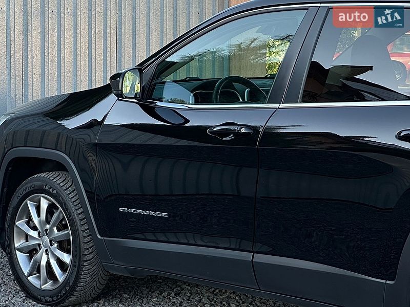 Внедорожник / Кроссовер Jeep Cherokee 2017 в Самборе