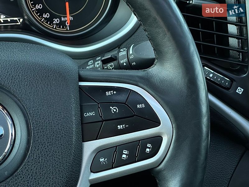 Внедорожник / Кроссовер Jeep Cherokee 2017 в Самборе